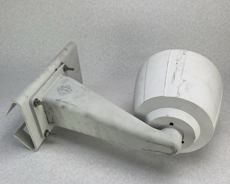 Samsung Digital Color Camera w/ Pelco PA402 Mount IWM-GY White