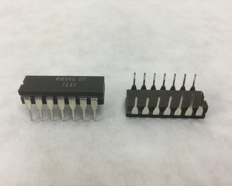 RM944 DC (7137) 14 Pin, Lot of 13, NEW