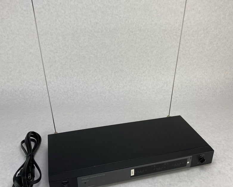 Audio Technica ATW-R10 Diversity Receiver w/ Antennas & Power Supply