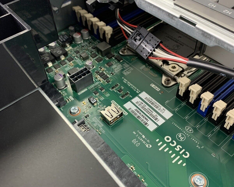 Cisco C380 Xeon E5-2620 2.6 GHz 16 GB Ram No OS No HDD