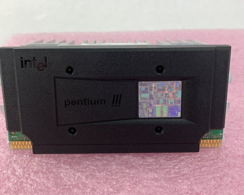 Vintage Intel Pentium III 450 SL364 450/512/100/2.0V S1 CPU