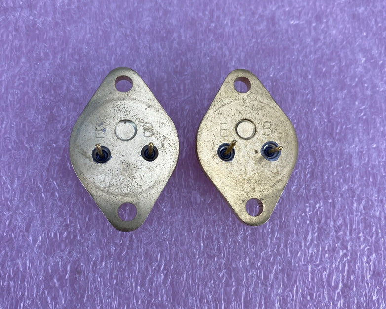 Lot( 2 ) Motorola 2N2140 Bipolar Transistor 6-44