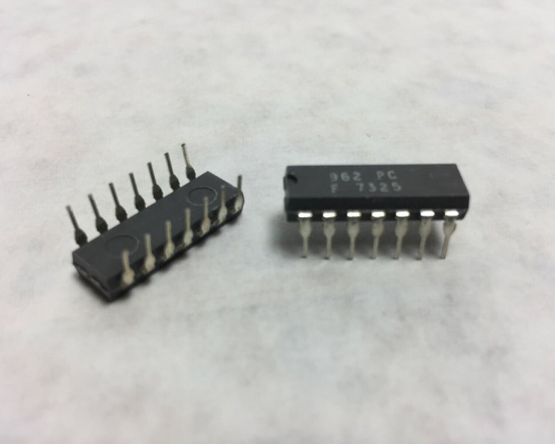 Fairchild 962 PC Integrated Circuit Lot of 6 NOS