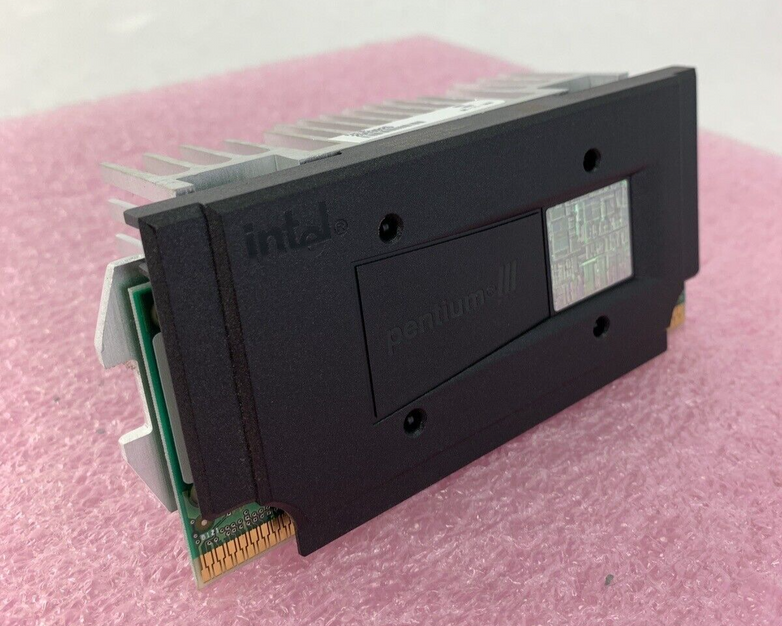 Vintage Intel Pentium III 450 SL364 450/512/100/2.0V S1 CPU