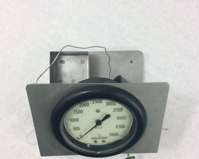 Helicoid 2314 Pressure Gauge 5000 P.S.I. w/ Bracket