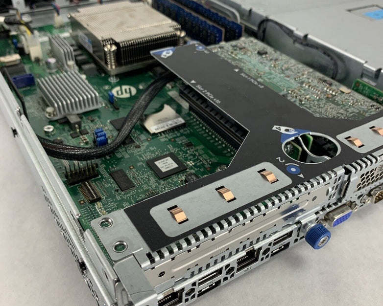 HP StoreEasy 1430 SATA Storage Server i3-3220T 2.8 Ghz 8 GB Ram No HDD & OS