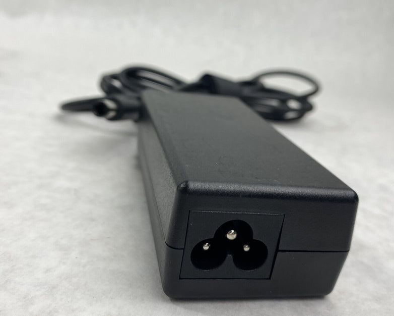 Lot of 8 Genuine HP 693711-001 65W AC Adapters 677774-001 Large Tip