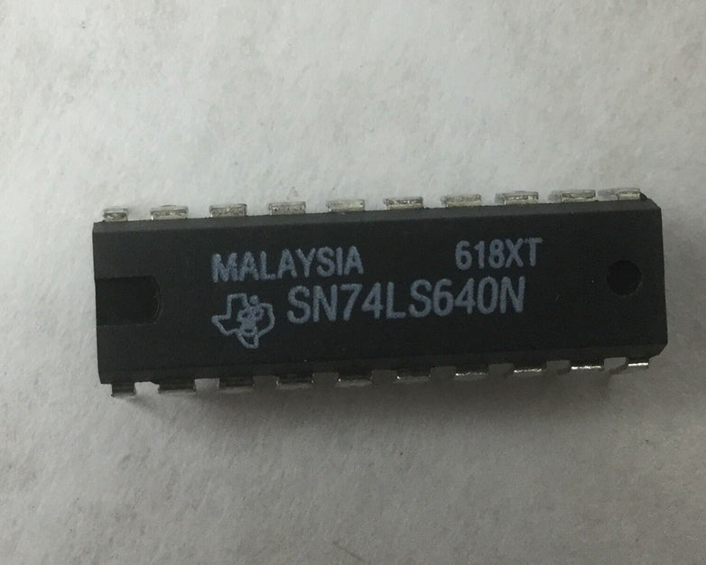 TEXAS SN74LS640N, IC BUS TRANSCEIVER 8BIT 20 DIP, Lot of 2