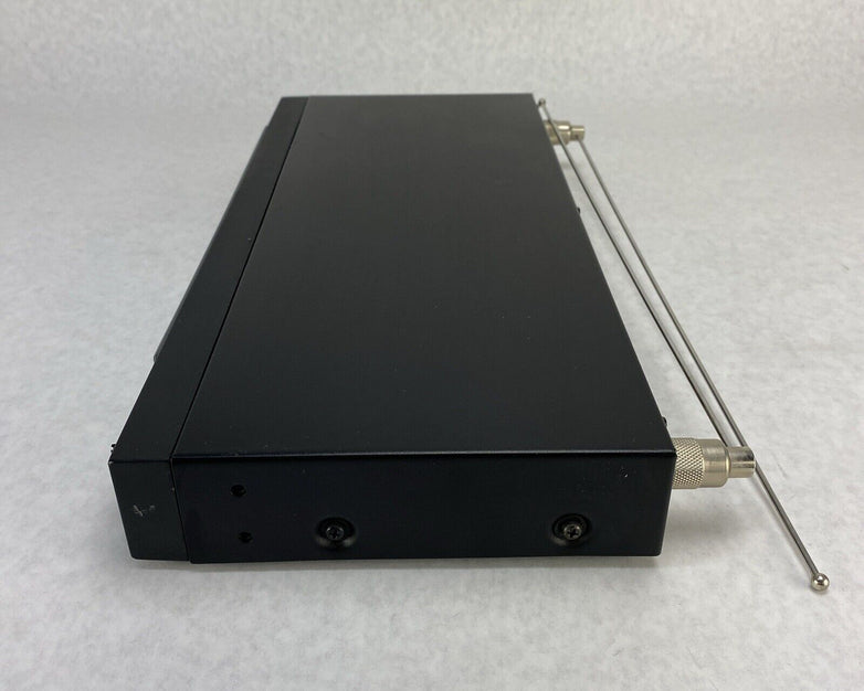 Audio Technica ATW-R10 Diversity Receiver w/ Antennas & Power Supply