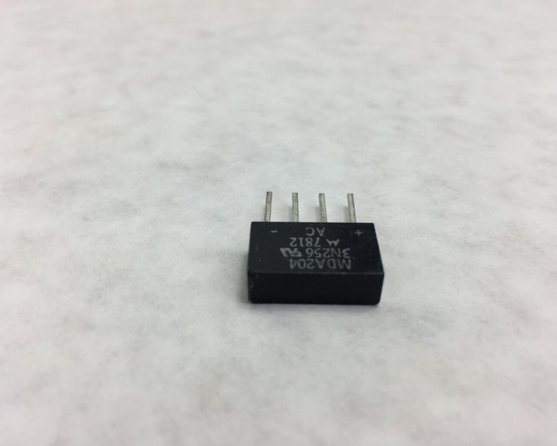 Motorola MDA2043N256 Integrated Circuit Lot of 4 NOS