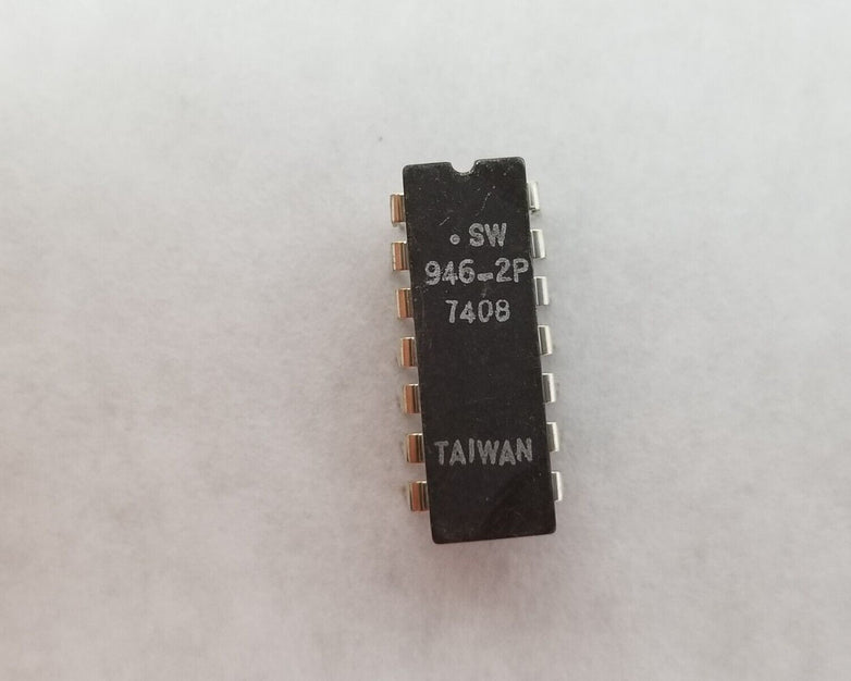 SW 946-2P STEWART WARNER IC Lot of 10 14-PIN