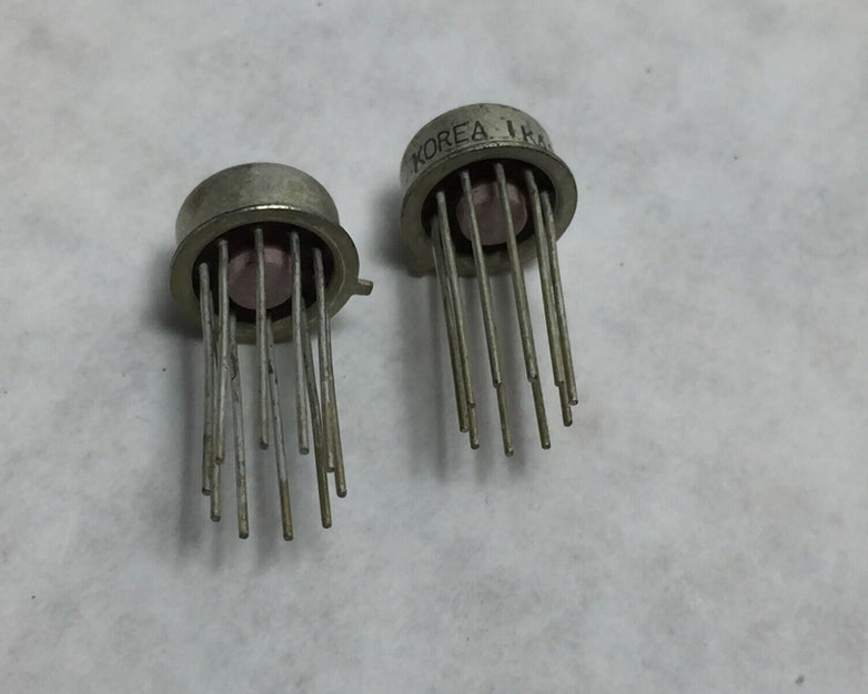 Motorola MLM304G Voltage Regulator Lot of 2 NOS