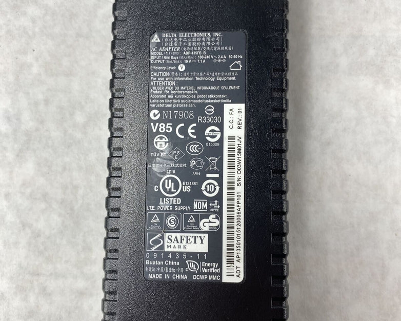 Lot of 2 Delta AD-135FB AC Adapter Charger 60Hz 19V 7.1A