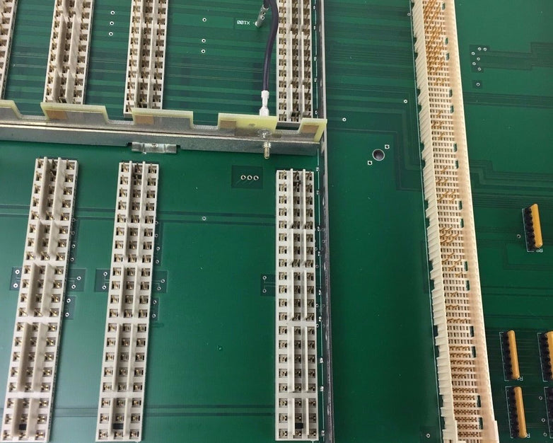 Siemens Hipath AP S30804-Q5354-X-100-4 W30804-q5354-88-1 Telecom Expansion Board