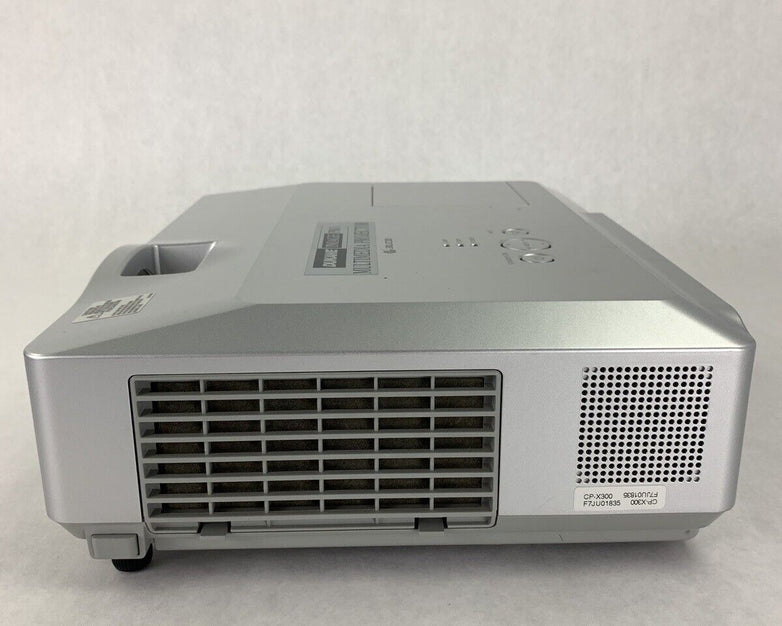Hitachi CP-X300 3LCD Projector Conference 1080i HDMI LAMP W/ 330 Lamp Hours