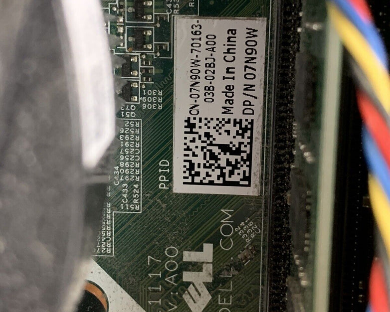 Dell Vostro 230 DT Intel Core 2 Quad Q8400 2.66GHZ 4GB RAM No HDD No OS