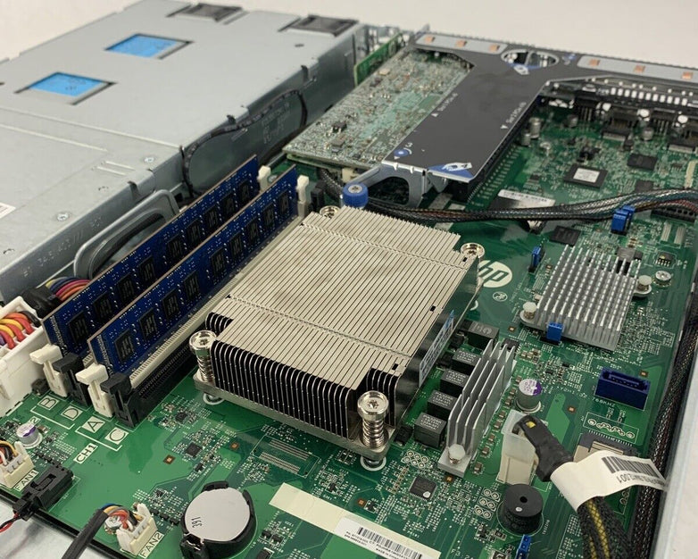 HP StoreEasy 1430 SATA Storage Server i3-3220T 2.8 Ghz 8 GB Ram No HDD & OS