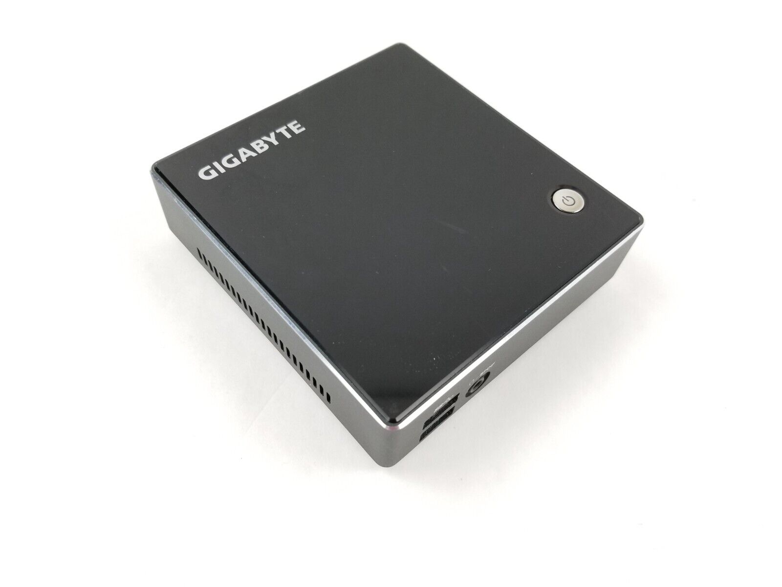 Gigabyte GB-BXi5H-4200 Slim M.2 Only Core i5-4200U 1.6GHz 8GB RAM No AC Adapter