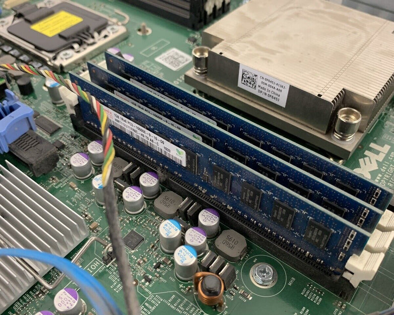 Dell PowerVault NX300 Server 1x Xeon E5506 2.13 GHz 3 GB RAM No HDD No OS