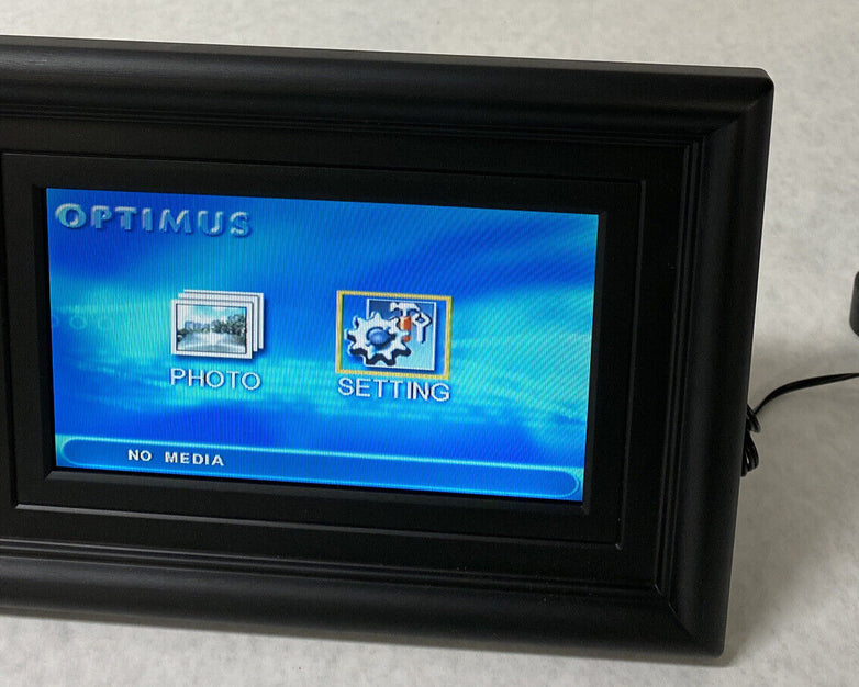 Optimus 16-235 7” Digital Photo Frame POWERS ON