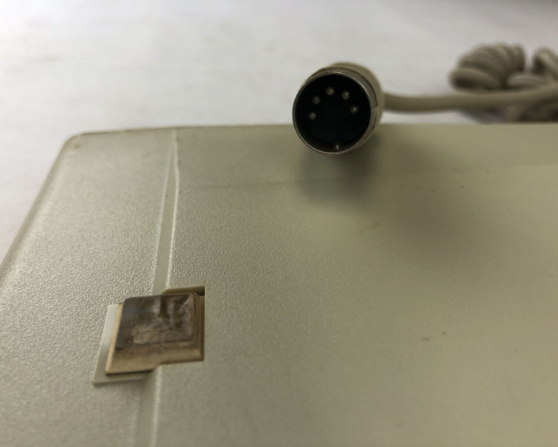 Vintage Mitsumi Electric CO Keyboard KPQ-E99YC 5 Pin