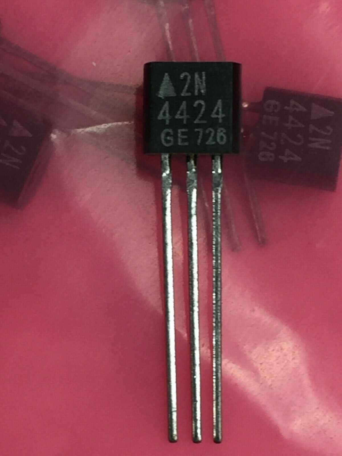 GE 2N4424 Small Signal Transistor TO-92  Lot of 20
