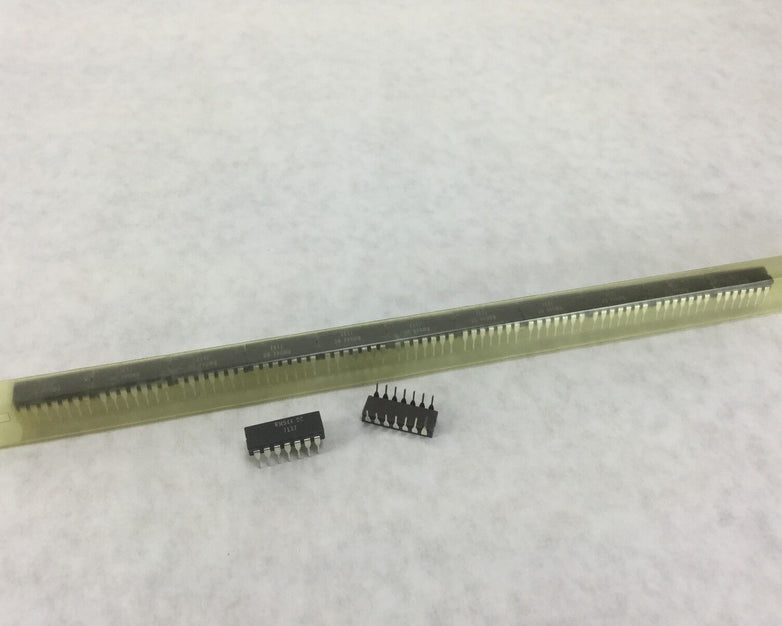RM944 DC (7137) 14 Pin, Lot of 13, NEW