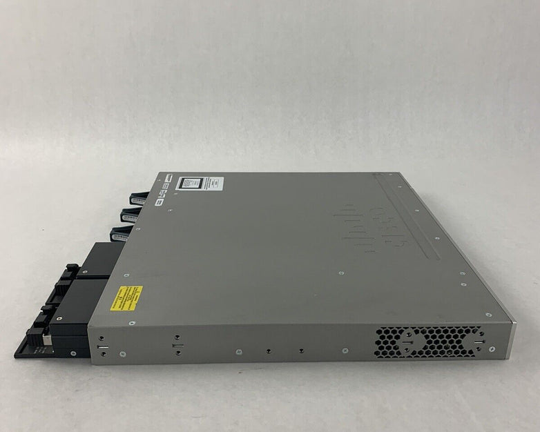 Cisco Catalyst WS-C3850-48PW-S 48 Port Ethernet Switch W/ C3850-NM-4-1G Module