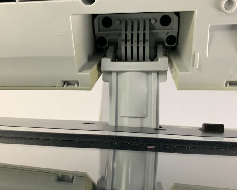 HP LaserJet 500 MFP M525 CF116A Printer USB Bad Clips on Scanner Top Parts Only