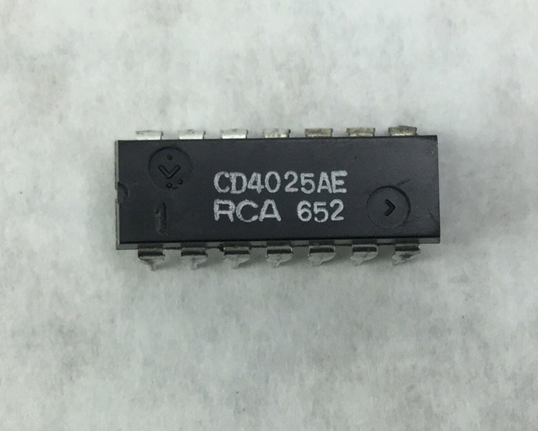 Genuine RCA CD4025AE Integrated Circuits Lot of 19