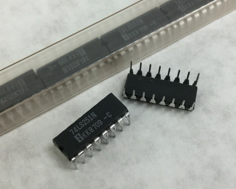 NOS Signetics 74LS251N 3-STATE 1-of-8 Line Data Selector/Multiplexer Lot of 10