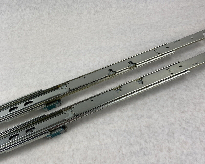 Accuride 03142 Medium-Duty Full Extension Drawer Slide