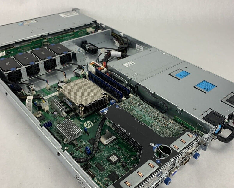HP StoreEasy 1430 SATA Storage Server i3-3220T 2.8 Ghz 8 GB Ram No HDD & OS
