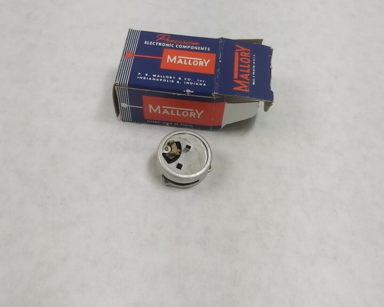 Mallory US41 STA-LOC SPST SW. Old Stock
