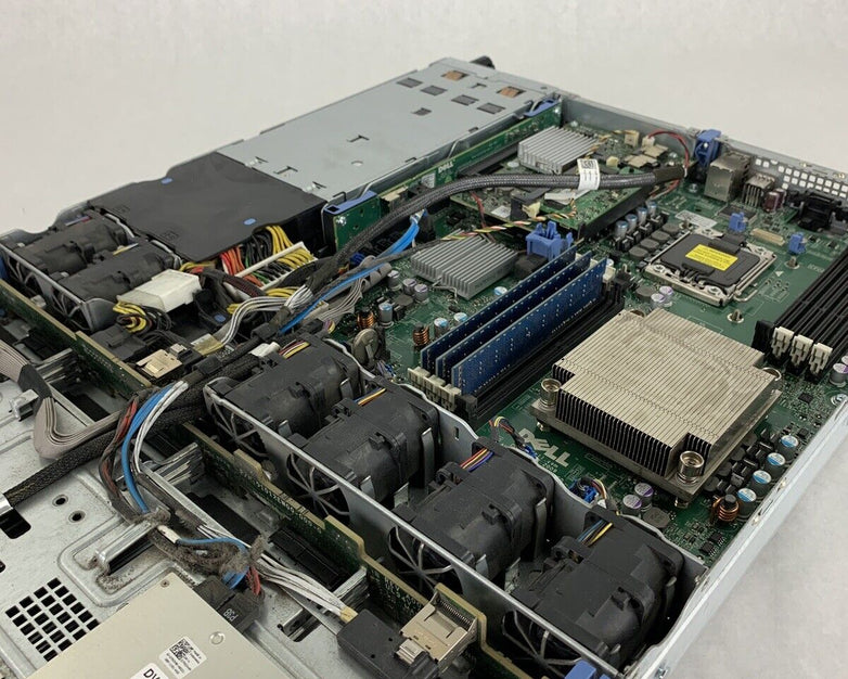 Dell PowerVault NX300 Server 1x Xeon E5506 2.13 GHz 3 GB RAM No HDD No OS
