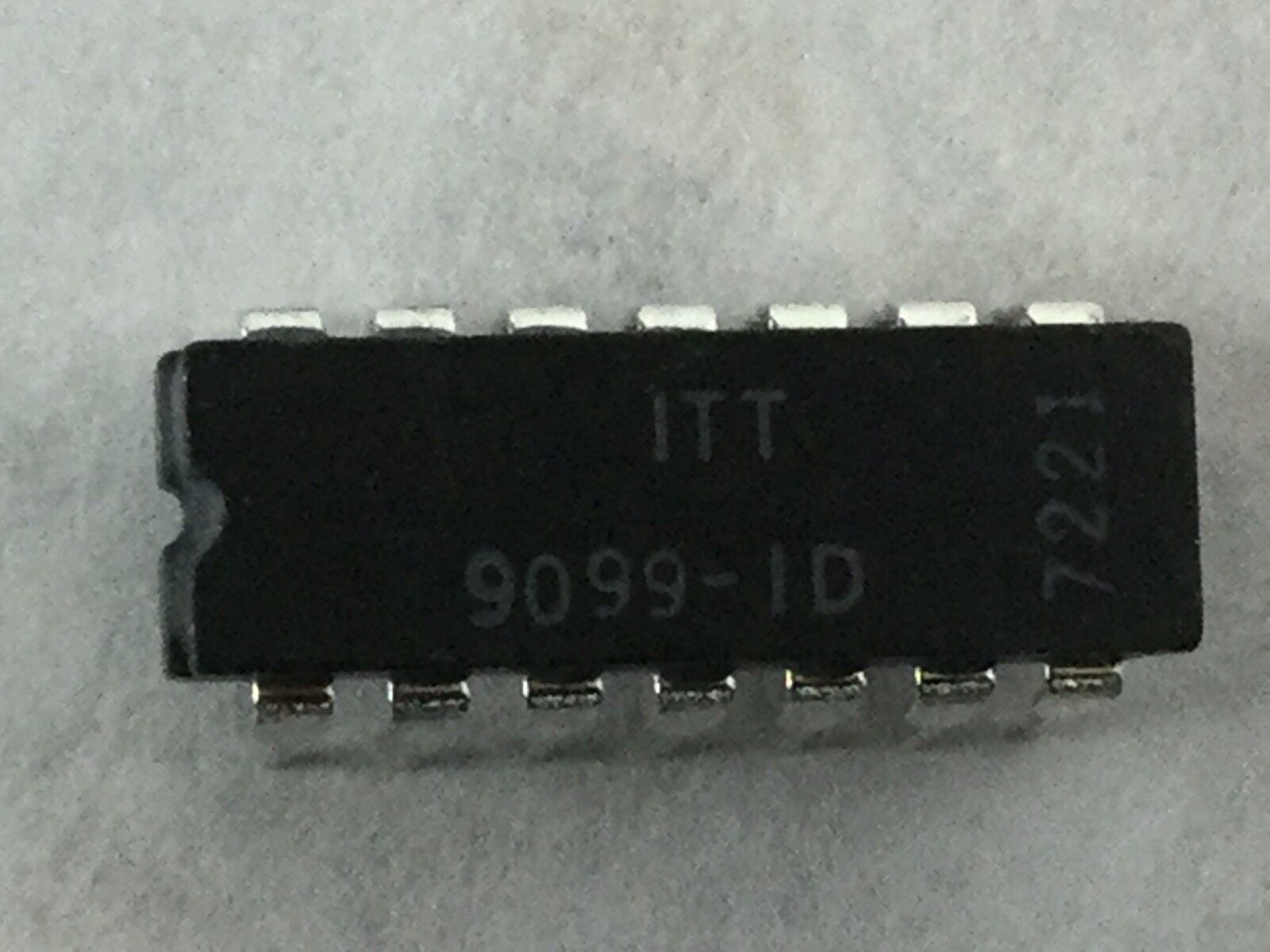 ITT  9099-ID  14 Pin  Lot of 30
