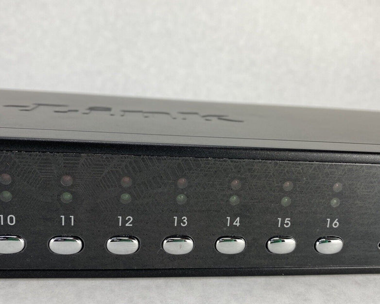 D-Link KVM-450 16 Port KVM Switch PS/2 Stackable NOS