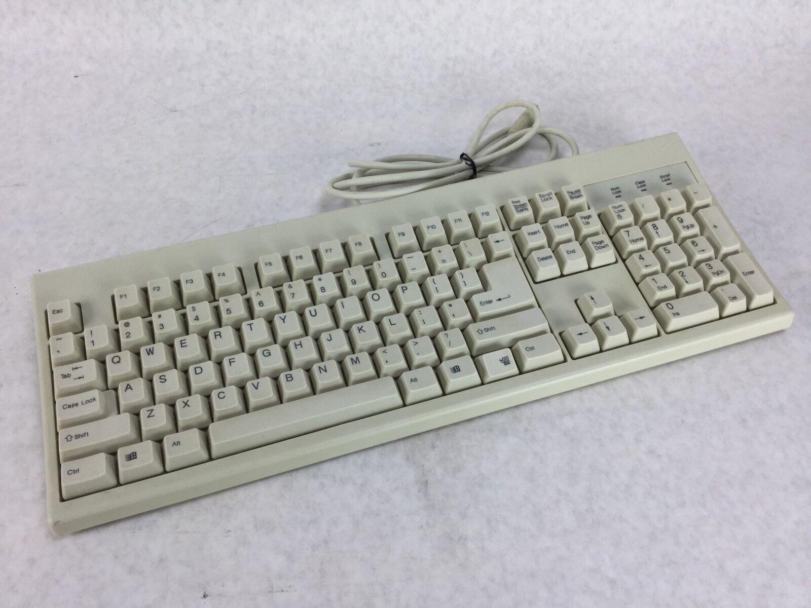 Chicony KB-2961 Wired PS/2 Keyboard Beige