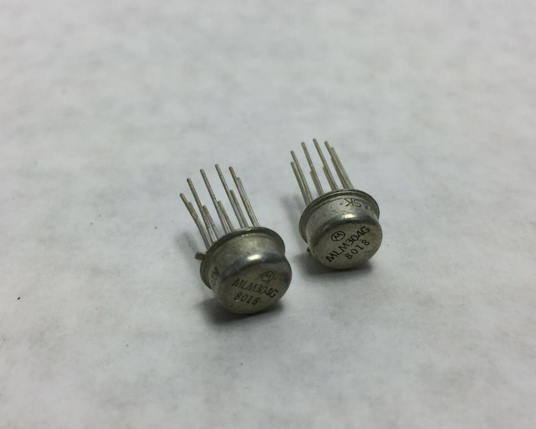 Motorola MLM304G Voltage Regulator Lot of 2 NOS