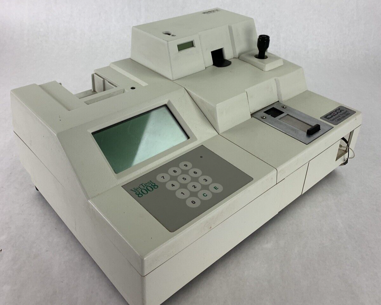 IDEXX Vet Test 8008 Veterinary Chemistry Analyzer For Parts and Repair