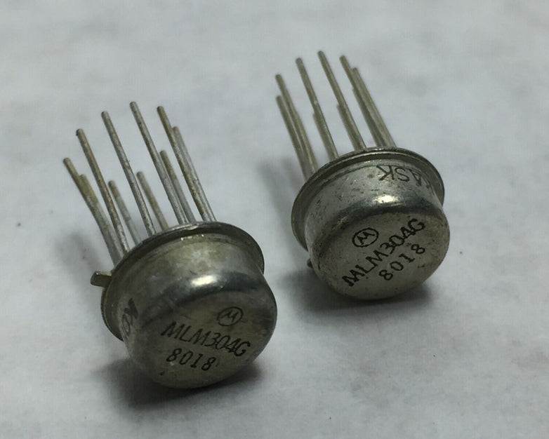 Motorola MLM304G Voltage Regulator Lot of 2 NOS