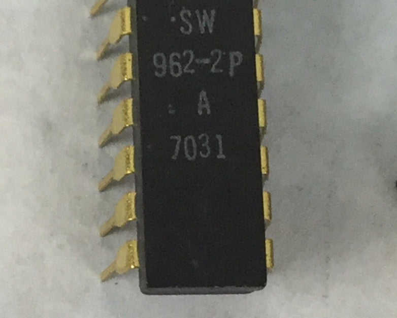 SW 962-2P STEWART WARNER 14 Pin Gold Dip Lot of 3