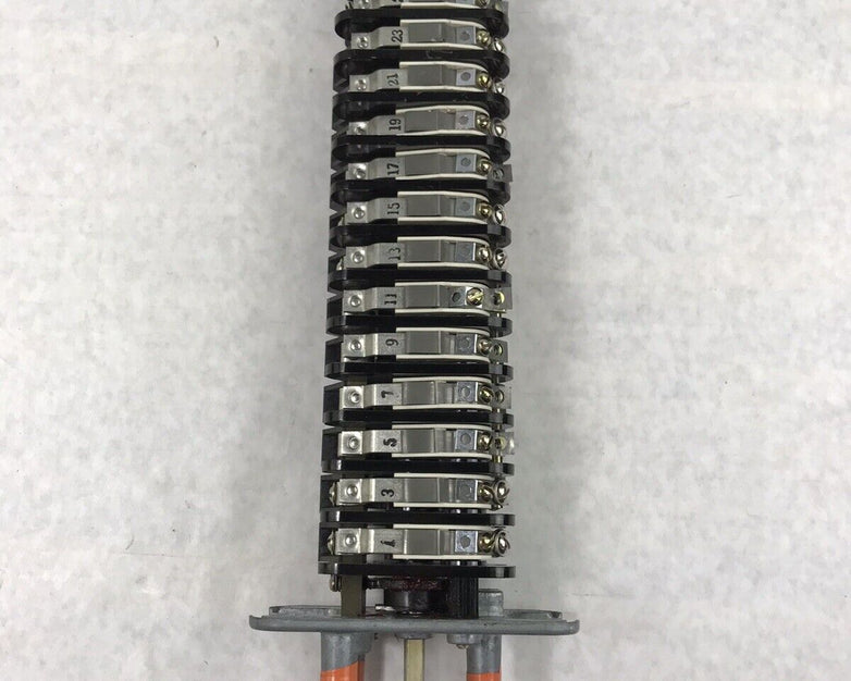 General Electric Rotary Switch Type SB-1 357A3000 16SB1MB3A46LUM4Y