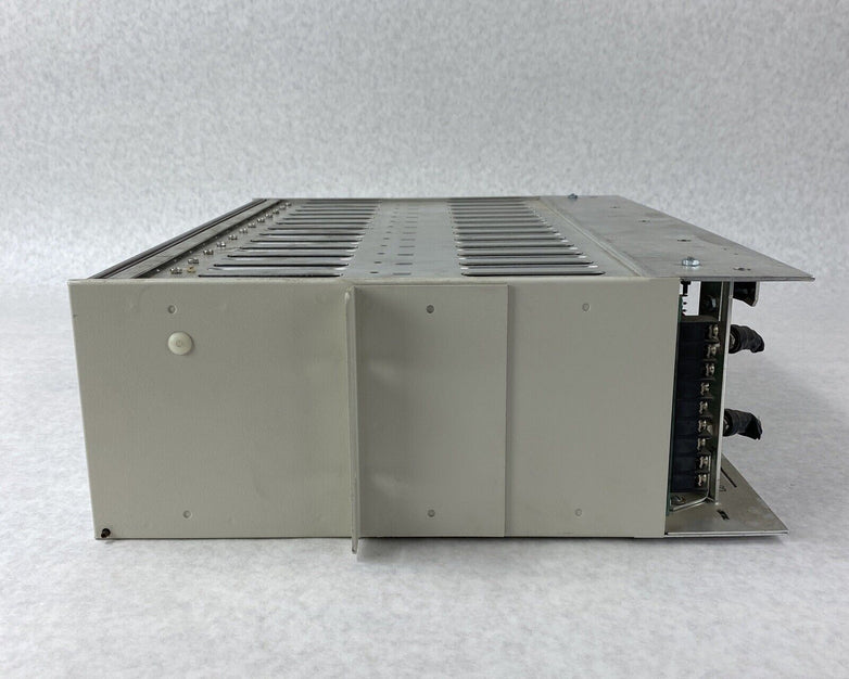 Motorola STARPLEX Direct-To-Line Multiplex System Cabinet MHN6056A