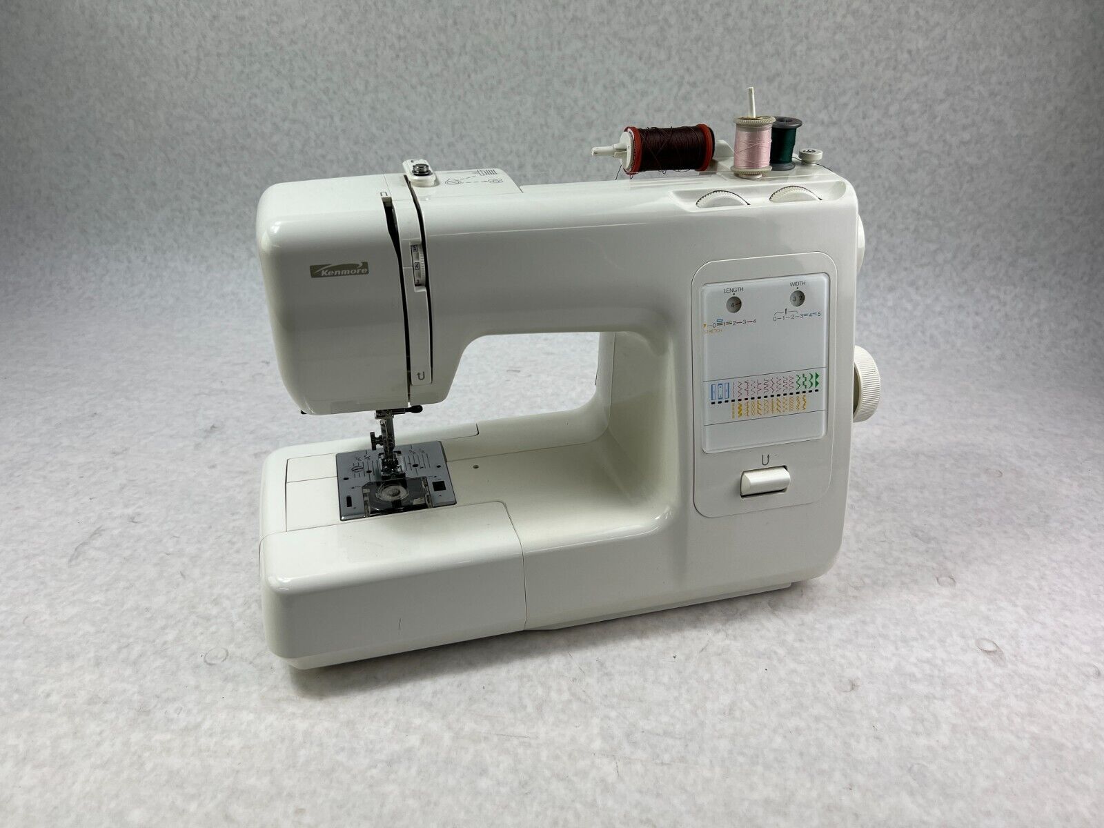 Kenmore 22 Stitch Sewing Machine Model 385.1778180 