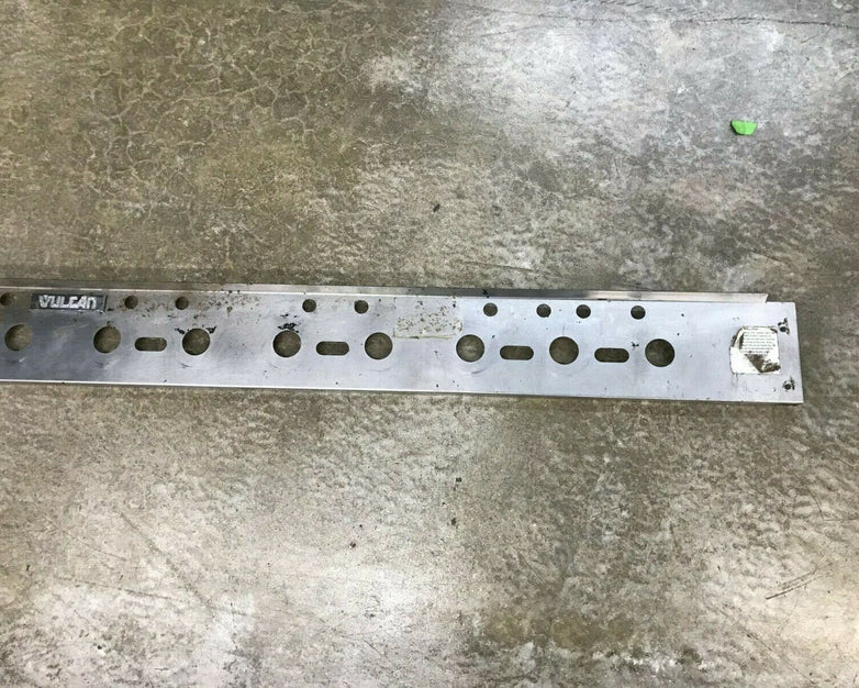 Vulcan Char-broiler Grill Cast-Iron Gas VACB72N-21 Front Panel 73"