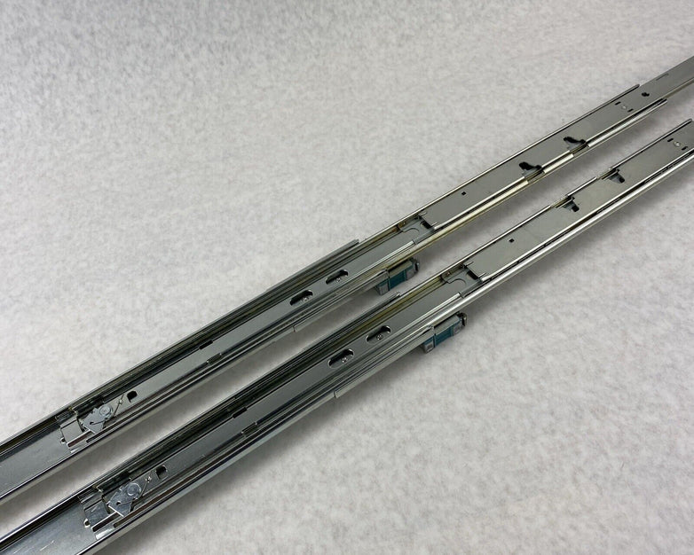 Accuride 03142 Medium-Duty Full Extension Drawer Slide