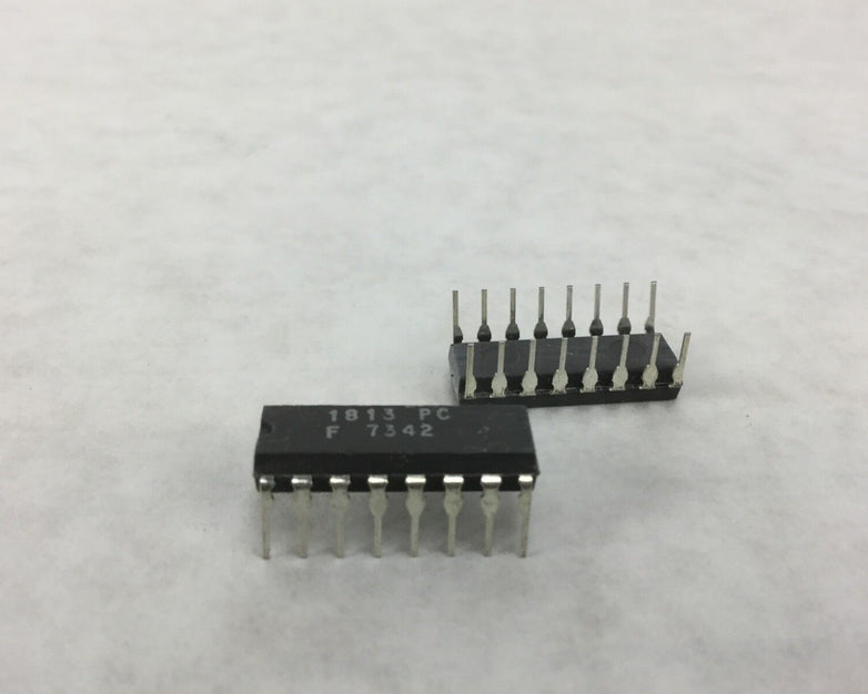 FAIRCHILD 1813 PC 16-Pin Dip Integrated Circuit Lot of 15