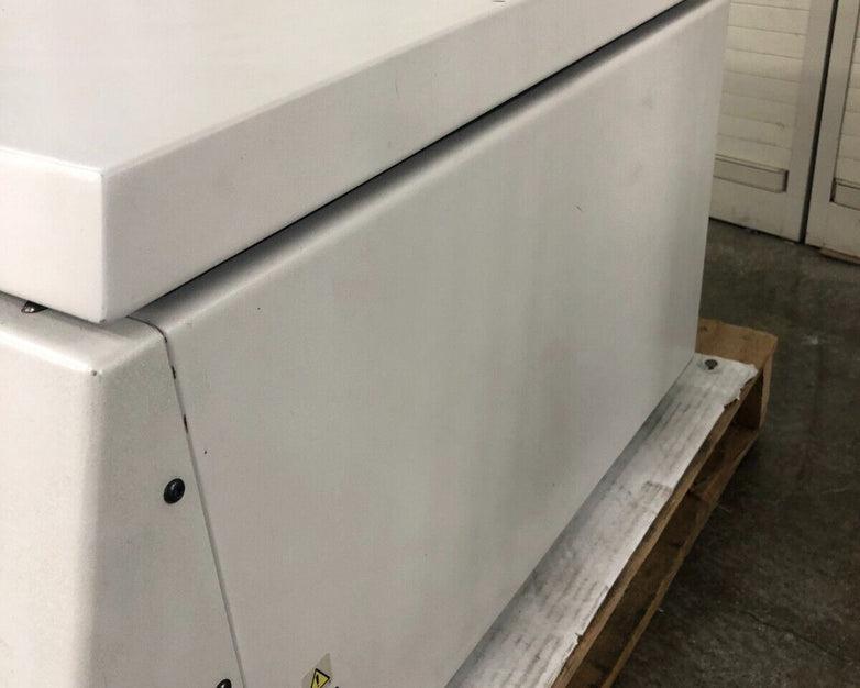 Beckman Coulter Spinchron DLX Benchtop Swing Bucket Centrifuge 365303