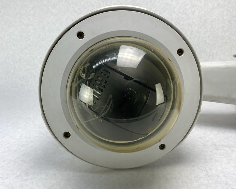 Samsung Digital Color Camera w/ Pelco PA402 Mount IWM-GY White